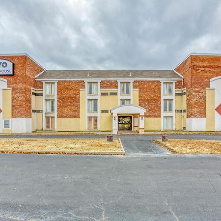 Hotel Oyo Townhouse Tulsa Woodland Hills Exteriér fotografie