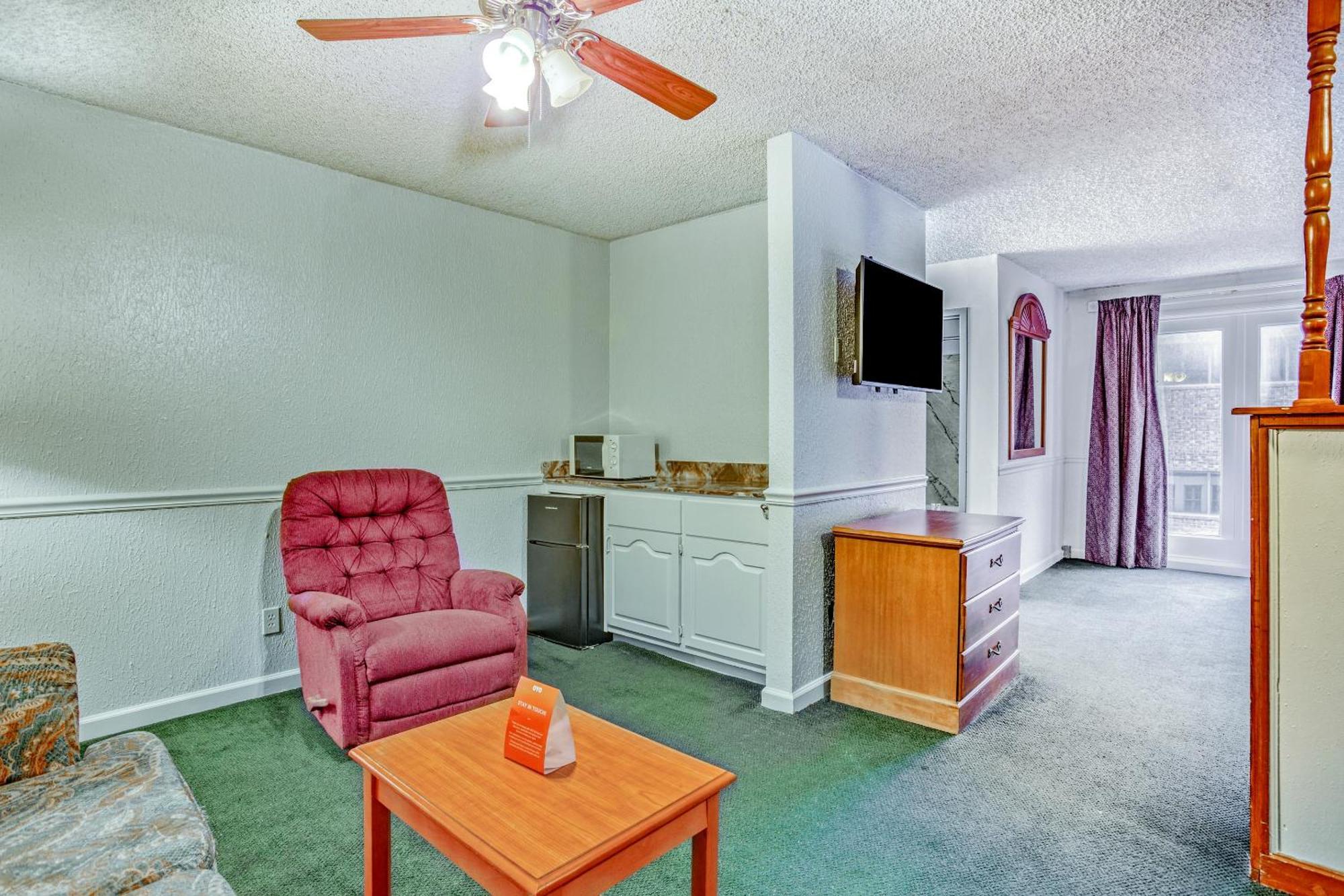 Hotel Oyo Townhouse Tulsa Woodland Hills Exteriér fotografie